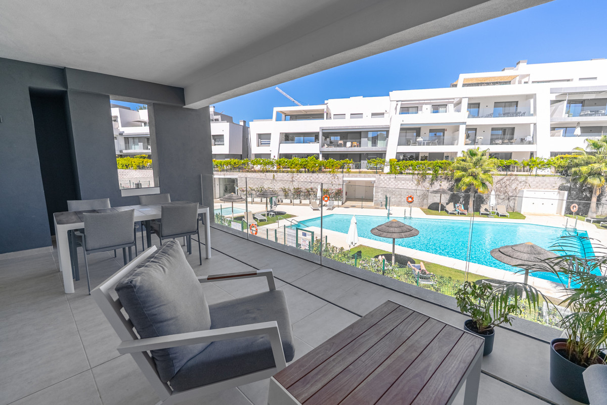 Nueva Milla de Oro, Estepona