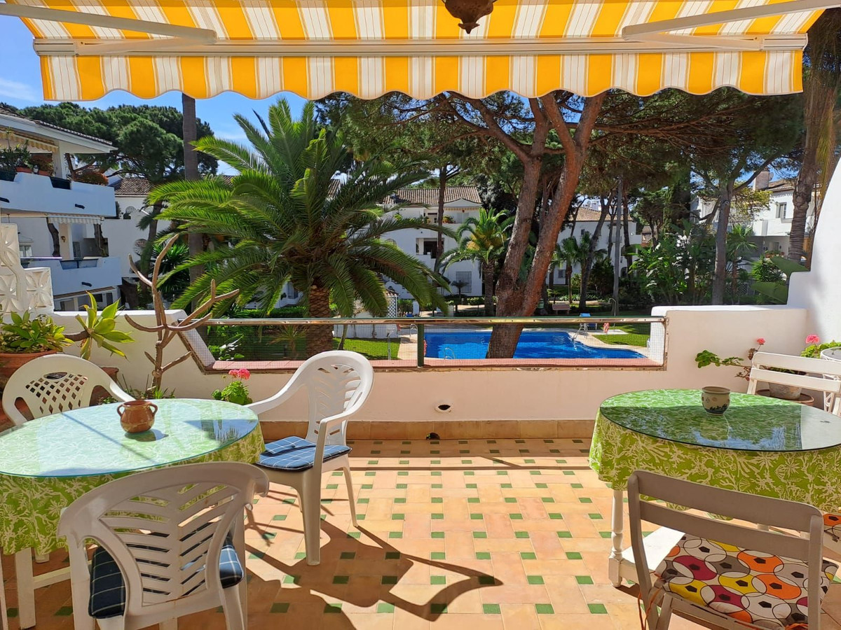 New Golden Mile, Atalaya Isdabe