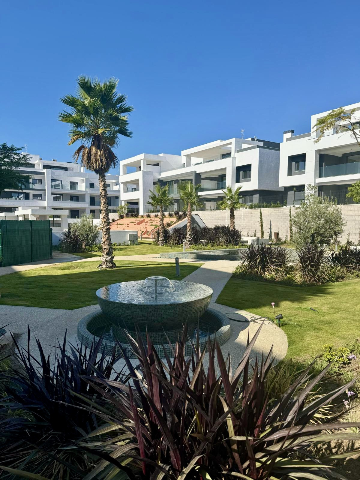 Nueva Milla de Oro, Estepona